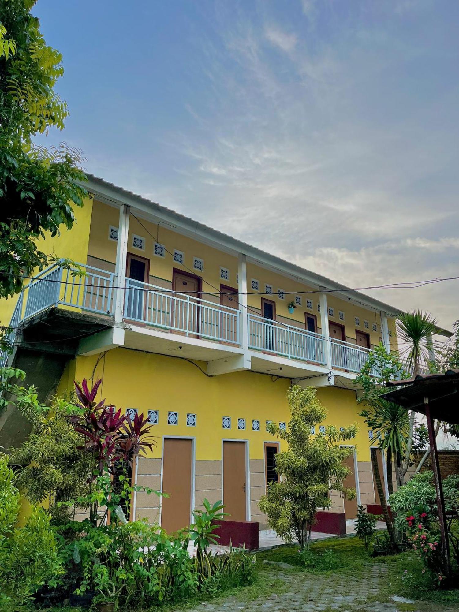 Alan'S Homestay Kuripan  외부 사진